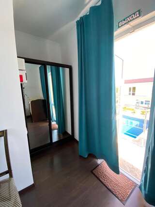 Отель Family Resort Bambora Гудаута Семейный двухместный номер с 1 кроватью-8