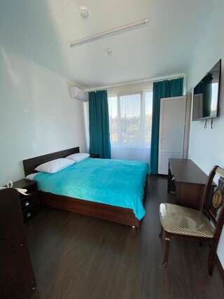 Отель Family Resort Bambora Гудаута Семейный двухместный номер с 1 кроватью-9